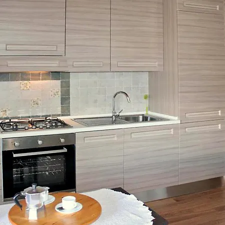 Apartment Chiaro Anatre Balcone *